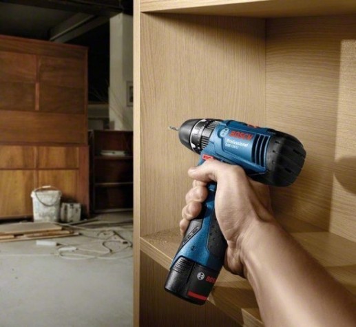 Аккумуляторный шуруповерт BOSCH GSB 120 LI ударная [06019F3006] 2х1,5Ач