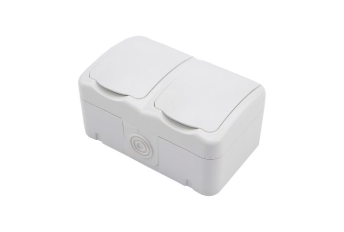 Блок розеток Kranz KR-78-0606 горизонтальный 2 Mini OG IP54 с зазем.,