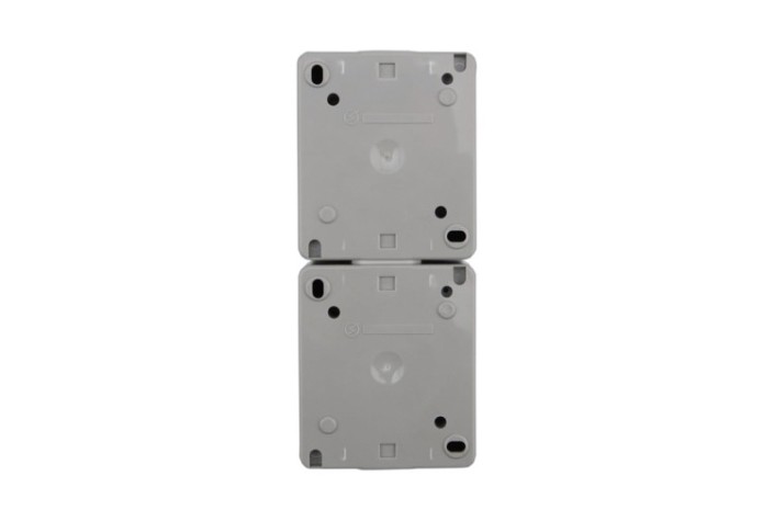 Блок розеток Kranz KR-78-0615 вертикальный 2 INDUSTRIAL IP54 с зазем. Блок розеток Kranz KR-78-0615 вертикальный 2 INDUSTRIAL IP54 с зазем.
