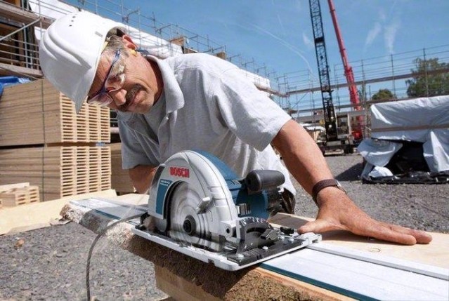 Дисковая пила сетевая BOSCH GKS 85 G [060157A900]