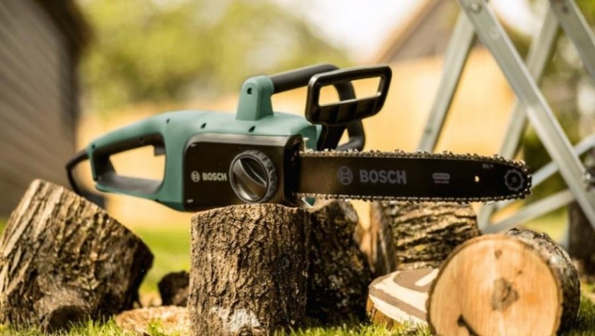 Электропила цепная BOSCH UniversalChain 40 [06008B8400]