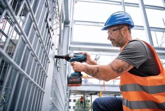 Гайковерт аккумуляторный BOSCH GDS 18 V-1000 ударный без АКБ и ЗУ [06019J8300]