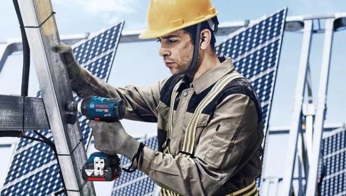 Гайковерт аккумуляторный BOSCH GDS 18 V-400 ударный [06019K0020]