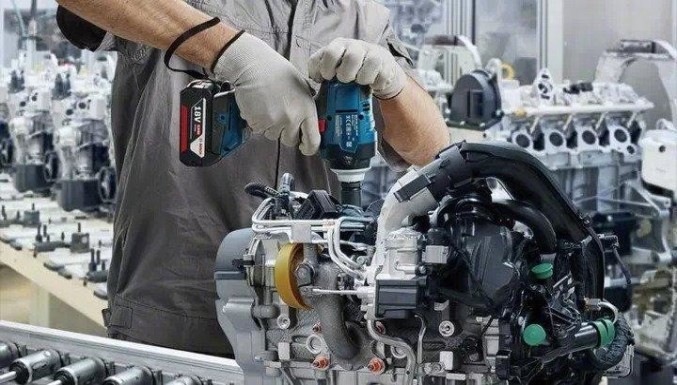 Гайковерт аккумуляторный BOSCH GDS 18 V-400 ударный без АКБ и ЗУ [06019K0021]