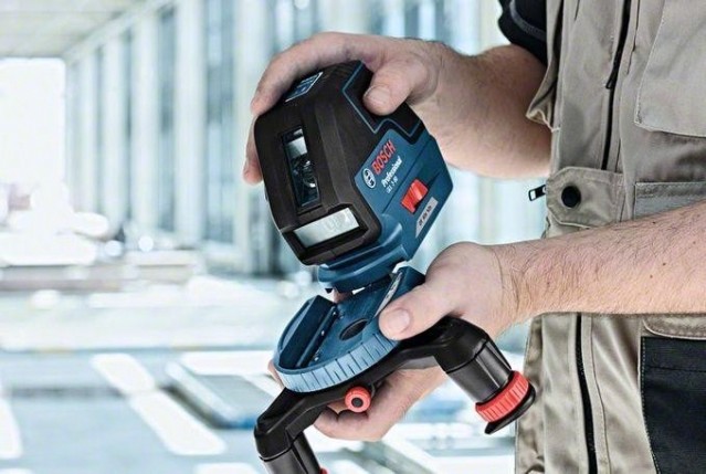 Лазерный уровень BOSCH GLL 3-50 [0601063800] 4х1,5В LR6 (AA), чехол, отражатель