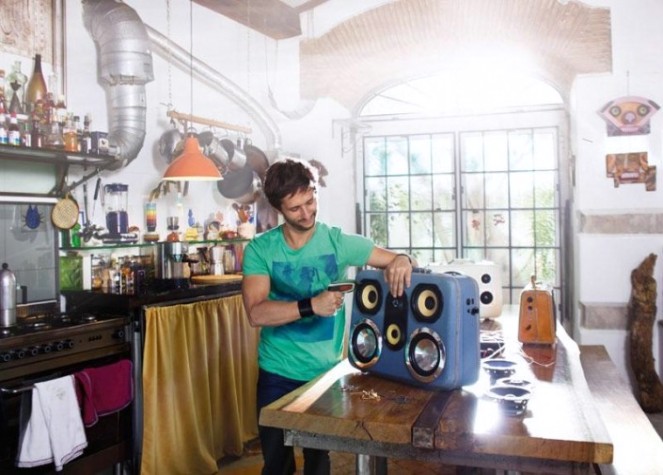 Отвертка аккумуляторная BOSCH IXO Full c угловой и эксцентриковой насадками [06039A8022] Подарочный кейс, 2 насадки