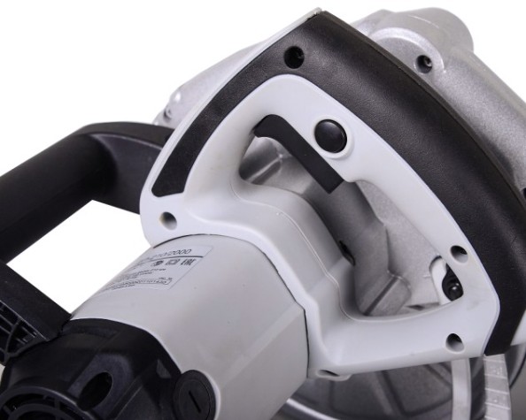 Пила циркулярная сетевая Ресанта ДП-210/2000 [75/11/3]