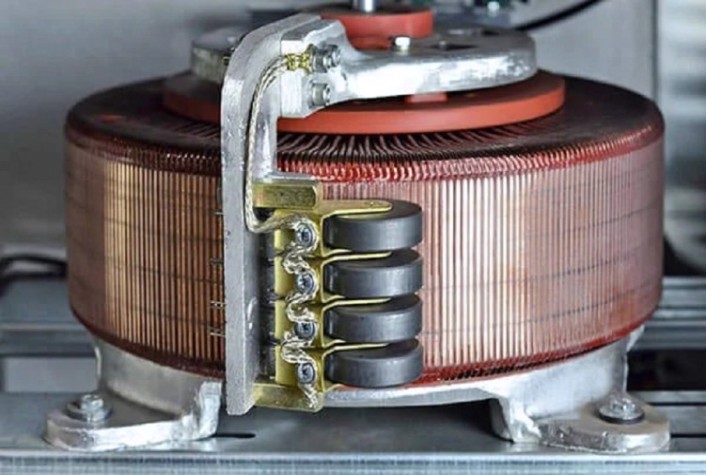 Стабилизатор напряжения трехфазный ndcorp Helios Y 480-20 [Helios Y 480-20]