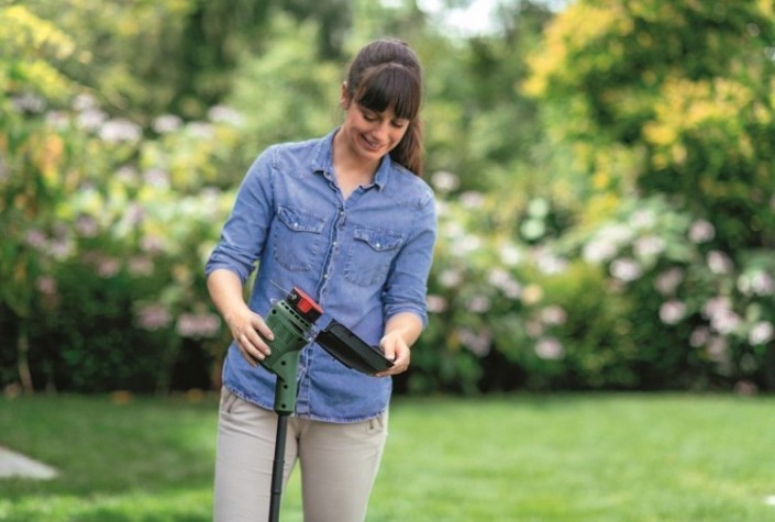 Триммер электрический BOSCH EasyGrassCut 26 [06008C1J01]