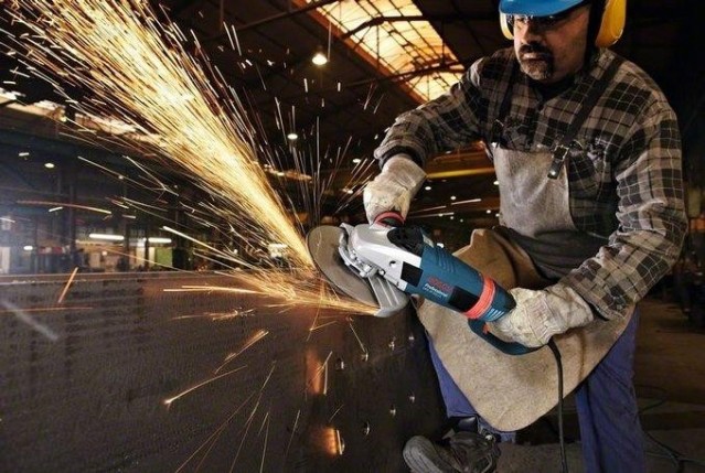 Углошлифовальная машина BOSCH GWS 26-230 LVI [0601895F04]