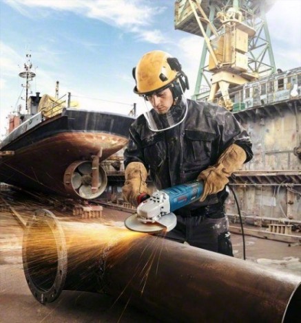 Угловая шлифмашина сетевая BOSCH GWS 30-230 B [06018G1000]