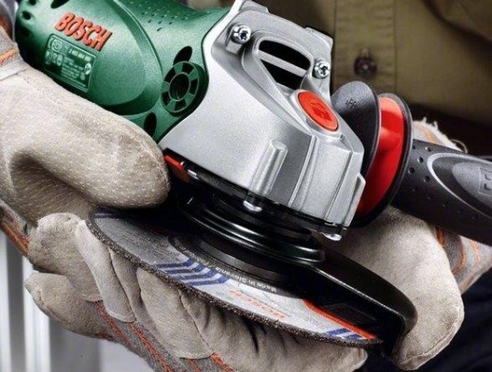 Угловая шлифмашина сетевая BOSCH PWS 750-125 [06033A2422]